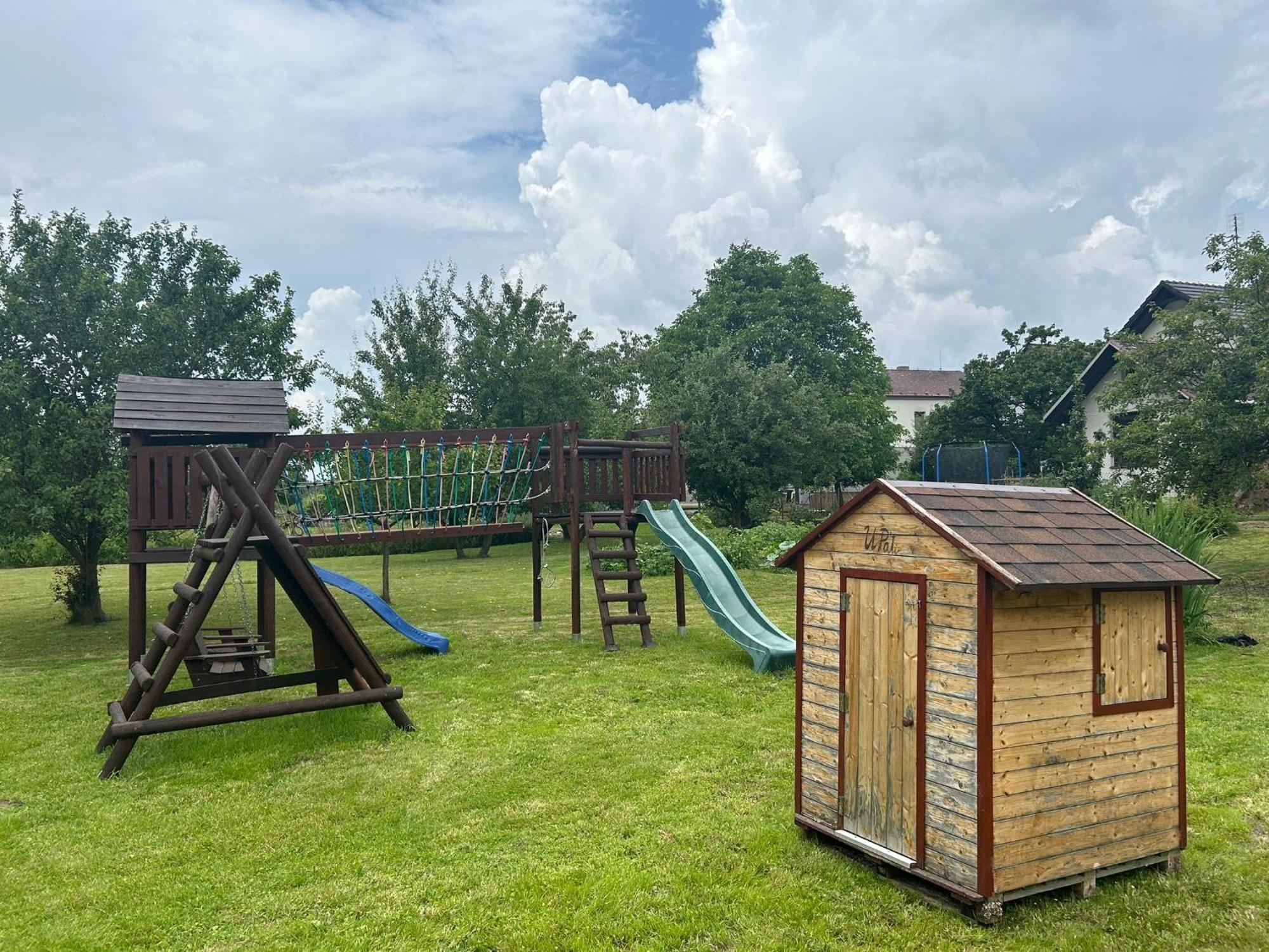 Penzion Na Obci Třeboň Exterior foto